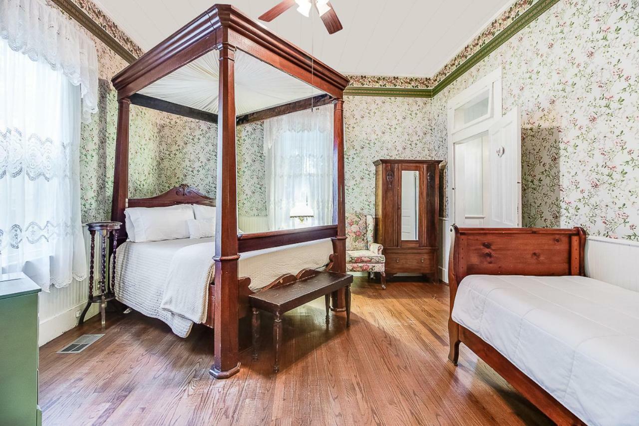 T'Frere'S Bed & Breakfast Lafayette Exterior photo
